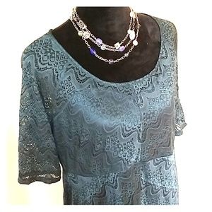 NWOT Jessica Simpson Lace Maternity Dress